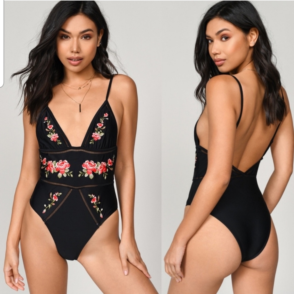 NWOT Tobi "Belong To You" Black Floral 1pc Swimsui